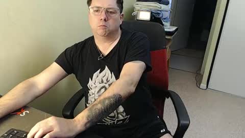 Snapshot of mistercoeur1 chatting on February 8, 8:20 am mistercoeur online show from February 8, 8:20 am