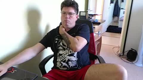 Snapshot of mistercoeur1 chatting on October 2, 2:43 pm mistercoeur online show from October 2, 2:43 pm