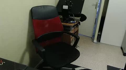 Snapshot of mistercoeur1 chatting on December 27, 4:00 pm mistercoeur online show from December 27, 4:00 pm