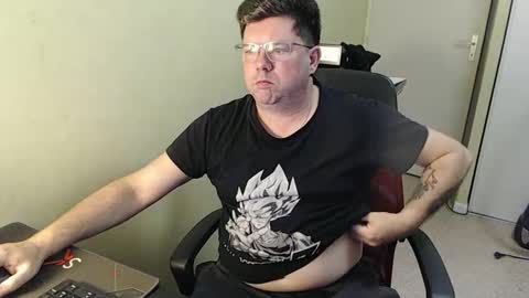 Snapshot of mistercoeur1 chatting on January 28, 9:29 pm mistercoeur online show from January 28, 9:29 pm