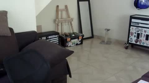     online show from January 16, 6:43 pm