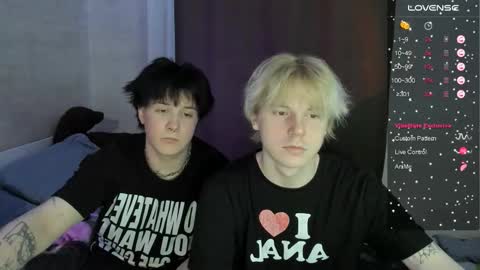 MeowMiku online show from December 4, 3:52 pm