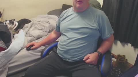 mmmthatsfunnn online show from January 8, 7:45 pm