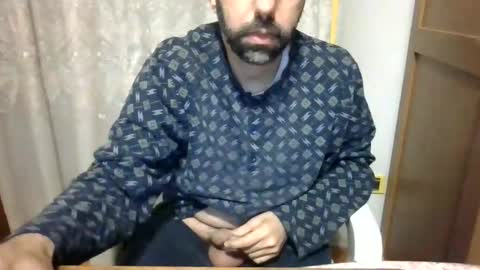 mmohsen_1985 online show from February 4, 11:06 pm