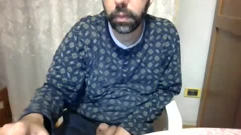 mmohsen_1985 online show from January 22, 10:38 pm