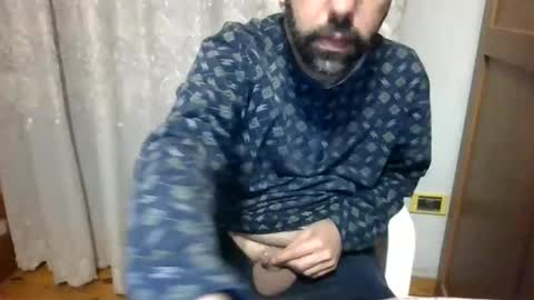 mmohsen_1985 online show from February 22, 10:37 pm