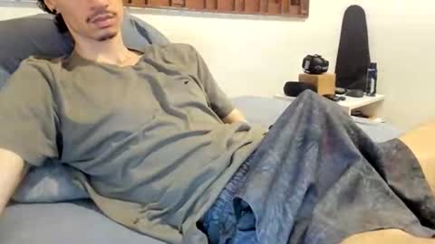 DigBreed online show from April 2, 12:30 am