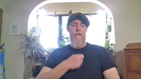 moeblick online show from February 19, 6:32 pm