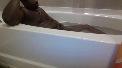 Snapshot of moed1987 chatting on December 29, 4:59 am Carluv99 online show from December 29, 4:59 am