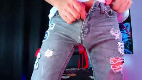 moises_23cm online show from February 23, 4:01 am