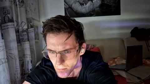 Oszkr online show from December 27, 7:14 pm