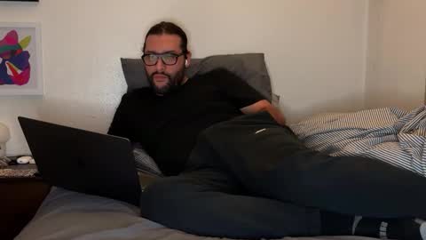 molten_escargot online show from January 8, 6:20 am