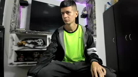 nicolas online show from March 19, 2:04 am