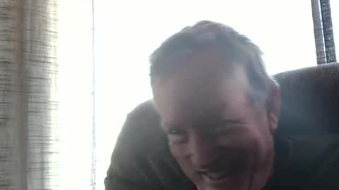 Monkee Dance online show from February 22, 8:59 pm