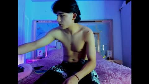 monky_0002 online show from March 7, 12:41 am