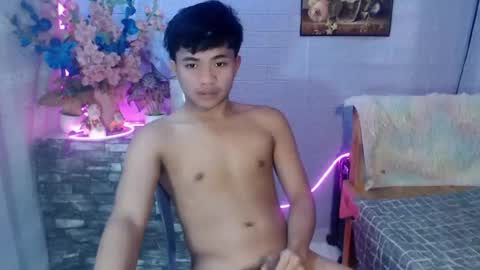 mostwantedtwink online show from July 19, 4:35 pm