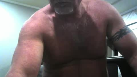 Snapshot of motorguy08 chatting on December 19, 4:13 am motorguy08 online show from December 19, 4:13 am