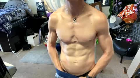 Snapshot of mountainmane2 chatting on January 3, 11:44 pm hot-caution online show from January 3, 11:44 pm