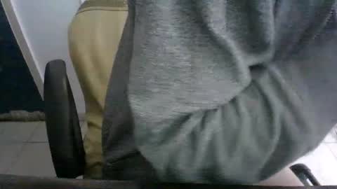 mppempis81 online show from February 16, 8:01 am