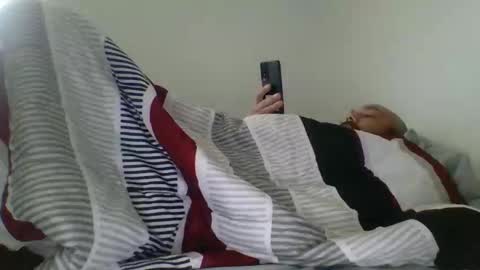 Snapshot of mr8plus chatting on January 29, 5:24 pm Mr8 online show from January 29, 5:24 pm