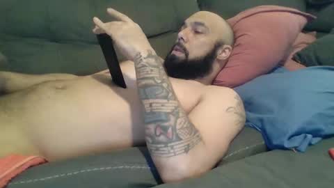 Snapshot of mr8plus chatting on March 1, 10:42 pm Mr8 online show from March 1, 10:42 pm