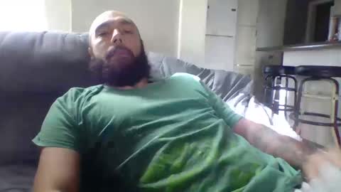 Snapshot of mr8plus chatting on October 20, 7:29 pm Mr8 online show from October 20, 7:29 pm