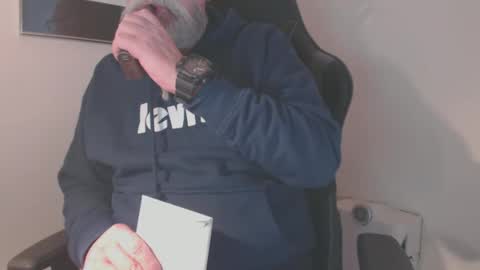 mr_boombastic2021 online show from January 24, 10:43 am