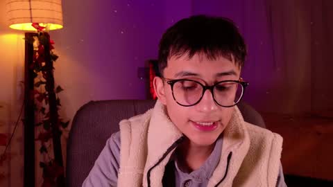 Snapshot of mr_evan1 chatting on December 20, 12:49 pm Mr Evans online show from December 20, 12:49 pm