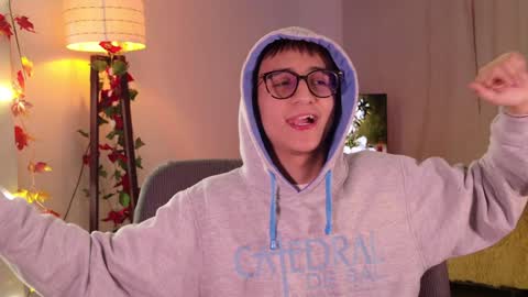 Snapshot of mr_evan1 chatting on December 19, 3:41 pm Mr Evans online show from December 19, 3:41 pm