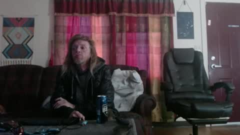 Snapshot of mr_happy12 chatting on January 10, 8:15 pm mr_happy12 online show from January 10, 8:15 pm