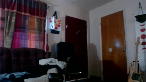 Snapshot of mr_happy12 chatting on October 31, 9:18 pm mr_happy12 online show from October 31, 9:18 pm