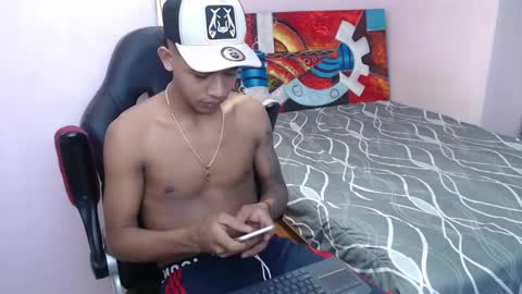 mr_stiven_ online show from February 8, 2:47 am