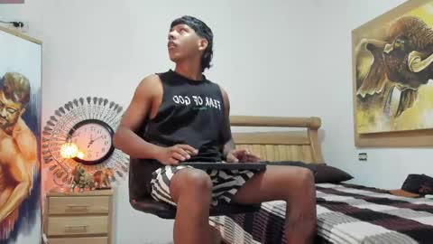mr_stiven_ online show from June 6, 7:03 am