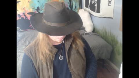 mr_strawberry online show from January 6, 5:06 pm