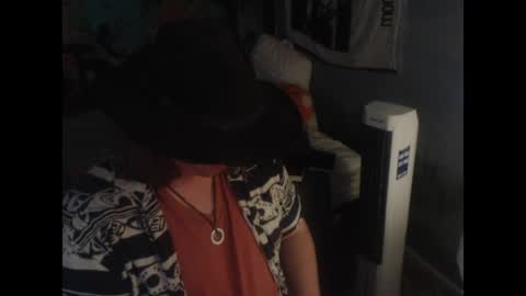 mr_strawberry online show from April 23, 1:32 am