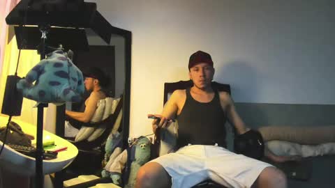 Snapshot of mrandrey23 chatting on September 29, 1:52 pm mrandrey23 online show from September 29, 1:52 pm