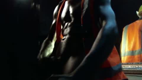 MrBigDiQ1 online show from January 18, 1:56 am