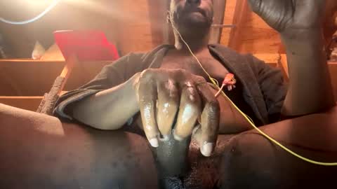 Snapshot of mrgsm975 chatting on December 6, 11:58 pm GSpotMassager online show from December 6, 11:58 pm