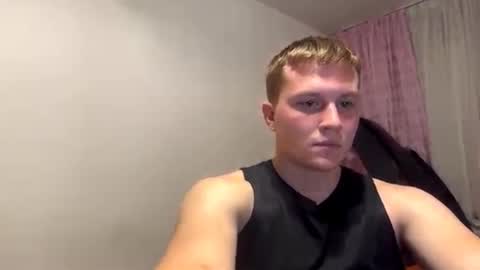 Max online show from October 3, 7:41 pm