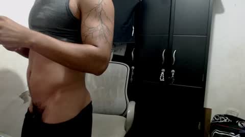 Mrlevrone1 online show from July 18, 1:38 pm
