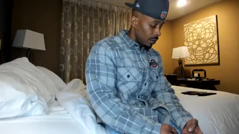 Snapshot of mromg007 chatting on January 25, 12:37 pm mromg007 online show from January 25, 12:37 pm