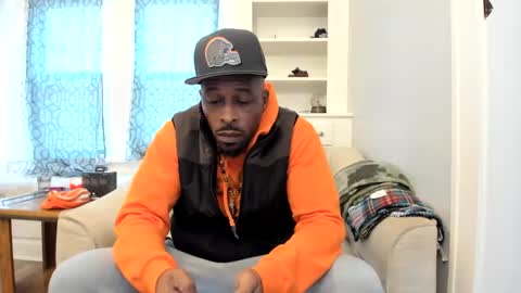 Snapshot of mromg007 chatting on December 29, 6:49 pm mromg007 online show from December 29, 6:49 pm