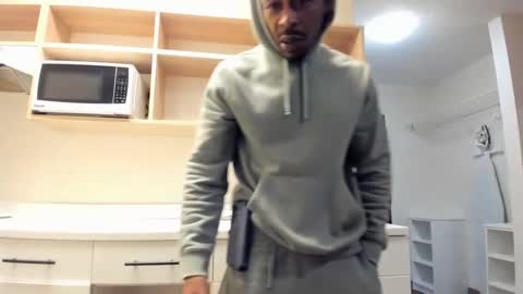 Snapshot of mromg007 chatting on October 24, 11:34 am mromg007 online show from October 24, 11:34 am