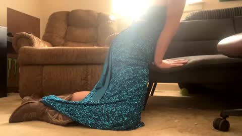 mrsissy812575 online show from March 7, 8:22 pm