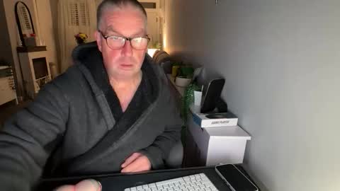 mtb1697 online show from November 16, 11:40 pm