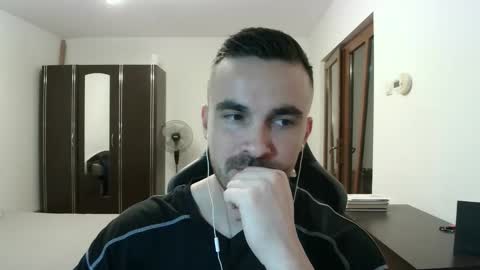 Victor online show from February 7, 8:25 pm