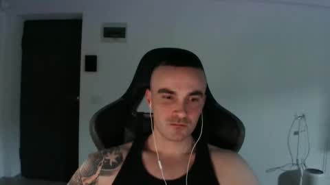 Victor online show from February 8, 8:10 pm