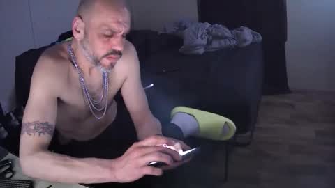 Muffdiver online show from February 13, 8:09 am