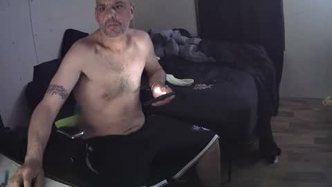 Muffdiver online show from April 16, 6:24 am