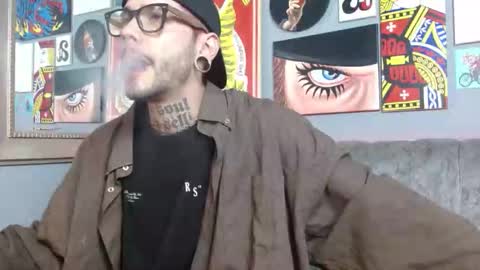 Snapshot of murdockh chatting on September 22, 2:22 am murdok  online show from September 22, 2:22 am